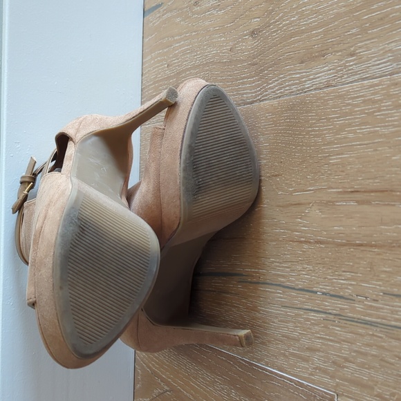 Like new booties by apt 9 - Picture 3 of 3